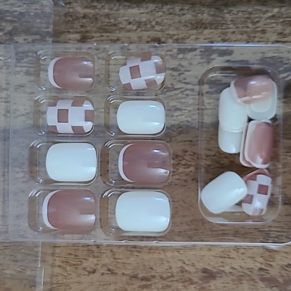 2/$16 Pink Checkerboard French Manicure Press On Nails - Picture 11 of 13